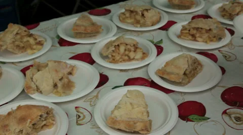 Serving apple pie Stock Footage 32232923