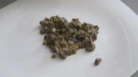 Serving boiled vegetables in a plate Video stock 87746350