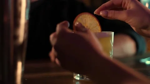 Serving a cocktail on the bar Stock Footage 196982005