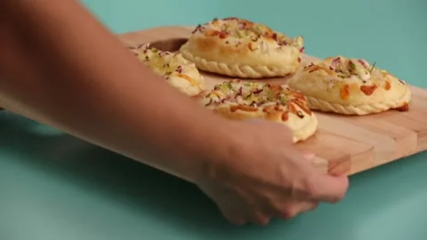 Serving empanadas 2 Video stock 132194442