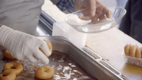 Serving everyone free boxes of Turkish traditional food lokma 스톡 동영상 99836077