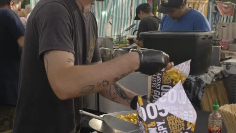 Serving fries Stock Footage 291558608