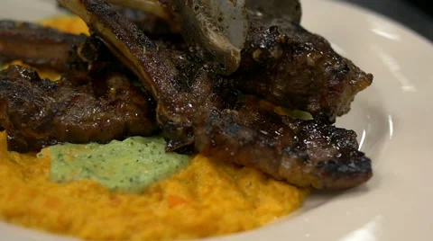 Serving Grilled Ribs 2 Vidéo 55873656