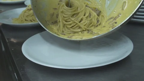 Serving Pasta Carbonara  Video stock 85884697