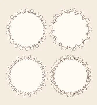 Set of 4 very simple round frames with fully editable stroke width 스톡 일러스트