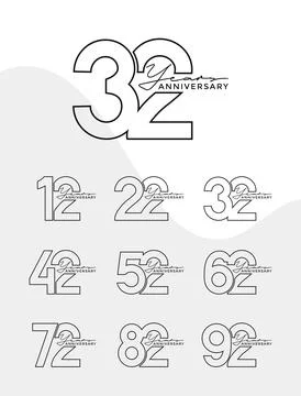 Set of Anniversary outline logotype silver and gold color with black backgr.. Illustrazione stock