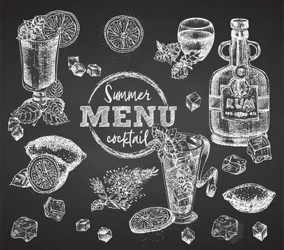 Set bottles Rum, glasses, bourbon, mint, lime, lemon, ice on black chalk boar Illustrazione stock