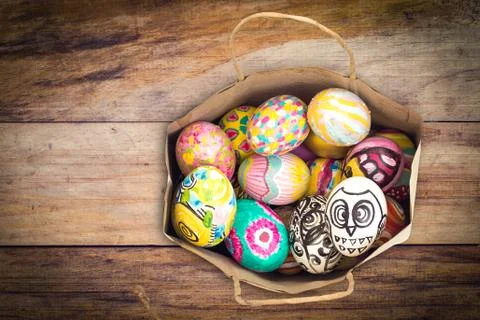 Set of colorful easter egg in paper bag Foto stock