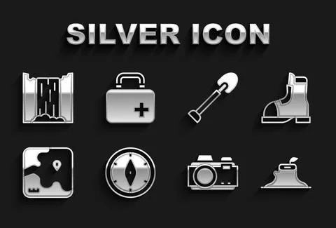 Set Compass, Hunter boots, Tree stump, Photo camera, Africa safari map, Shovel Illustrazione stock