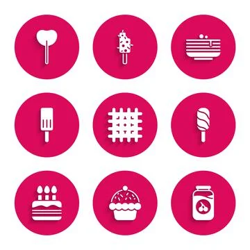 Set Cracker biscuit, Cupcake, Cherry jam jar, Ice cream, Cake with burning Ilustración de archivo
