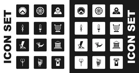 Set Cyclops, Medieval sword, Torch flame, Greek shield, Ancient lyre, Old wooden Ilustración de archivo