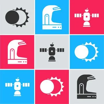 Set Eclipse of the sun, Astronaut helmet and Satellite icon. Vector Stockillustratie