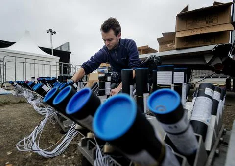 Set up fireworks show on the Java Cup, Amsterdam, Netherlands - 30 Dec 2018 Stock-Fotos