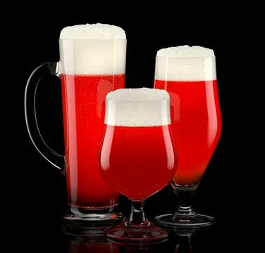 Set of fresh draft beer glasses with bubble froth isolated on black background. 스톡 일러스트