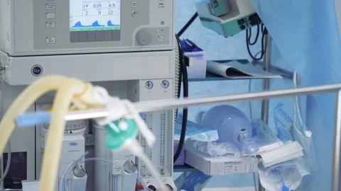 Set of functioning medical equipment in an operating room Video stock 93420284
