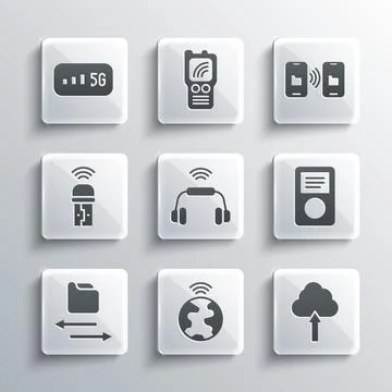 Set Global technology, Cloud upload, Music player, Smart headphones system,.. Illustrazione stock