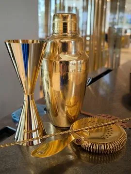 Set of gold bar tools for making cocktails 스톡 사진