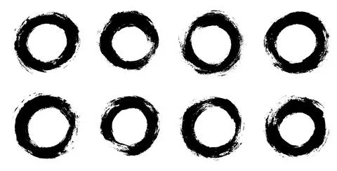 Set of hand drawn circular brush strokes in black ink with grunge texture Illustrazione stock