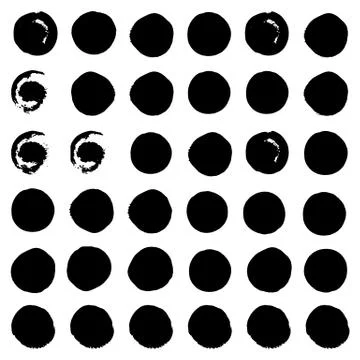 Set of hand drawn grunge circle stains for background Illustrazione stock