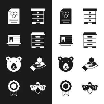 Set Hive for bees, Stack of pancakes, Honeycomb, Bear head, and hand, Bee and Ilustração Stock