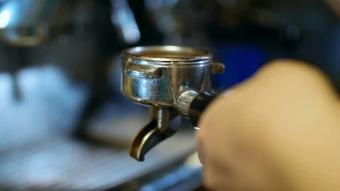 Set holder with coffee in coffee machine. Stock-Footage 108579256