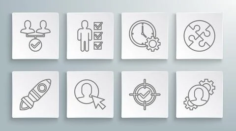 Set line Rocket ship with fire, User of man in business suit, Target and check Illustrazione stock