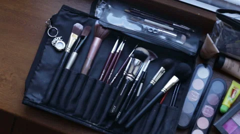 Set of mascara and brushes Stockbeeldmateriaal 59774662