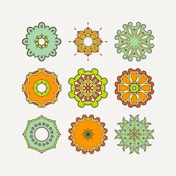 Set of ornate vector mandala symbols. Mehndi lace tattoo. Oriental weave with Illustrazione stock