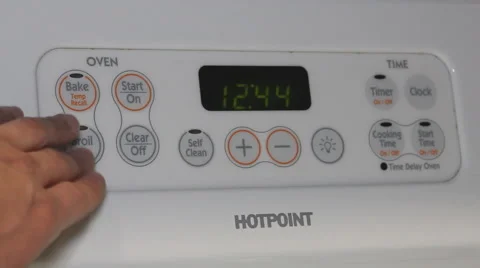 Set Oven to Low Broil Video stock 50381102