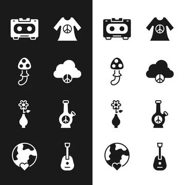 Set Peace cloud, Psilocybin mushroom, Retro audio cassette tape, dress print 스톡 일러스트