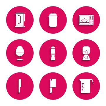 Set Pepper, Meat chopper, Measuring cup, Blender, Knife, Chicken egg on stand Illustrazione stock