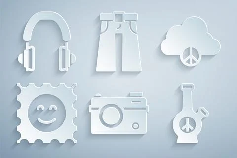 Set Photo camera, Peace cloud, LSD acid mark, Bong, Jeans wide and Headphones 스톡 일러스트