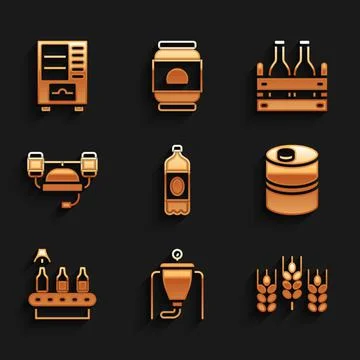 Set Plastic beer bottle, Beer brewing process, Wheat, Metal keg, Conveyor band Ilustración de archivo