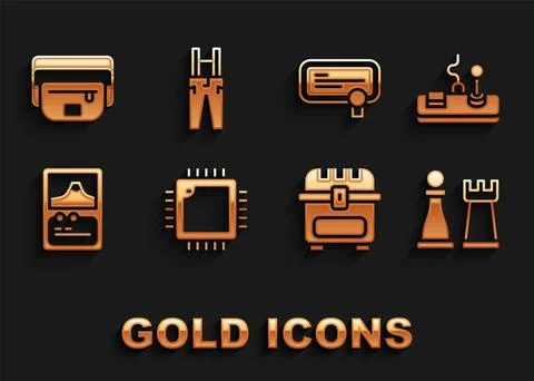 Set Processor with CPU, Gamepad, Chess, Antique treasure chest, Card game 库存插图