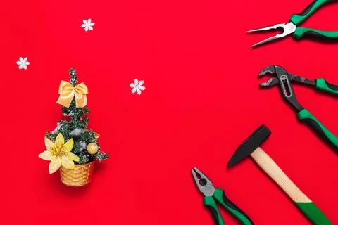 A set of quality green building tools to repair a car or house and Christmas Fotos de archivo
