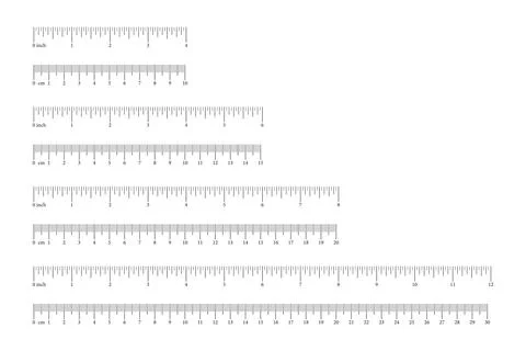 Set of scale, ruler with 10, 15, 20, 30 centimeter, 4, 6, 8, 12 inches. Ilustração Stock