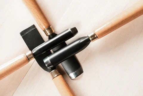 Set of sharp chisels for carving. Foto stock