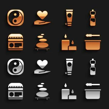 Set Stack hot stones, Bottle of water, Sauna bucket and ladle, Burning candle Illustrazione stock