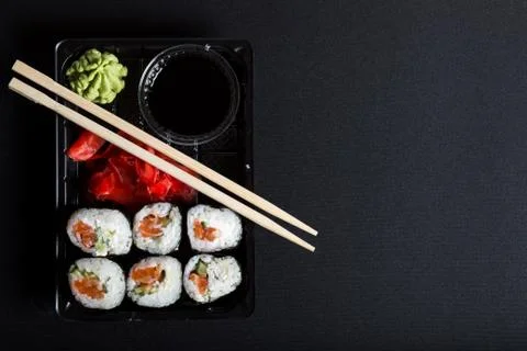 Set of sushi in plastic box Foto stock