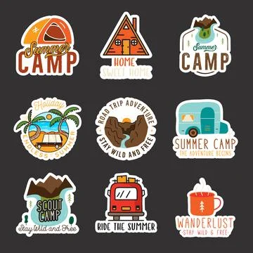 Set of thematic summer camp vector logos on black background Illustrazione stock