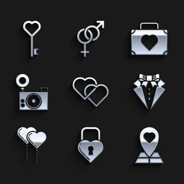 Set Two Linked Hearts, Castle the shape of heart, Map pointer with, Suit Ilustração Stock