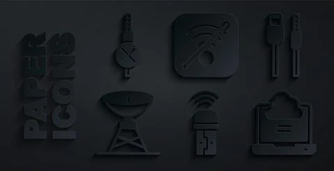 Set Usb wireless adapter, USB cable cord, Satellite dish, Network cloud Illustrazione stock