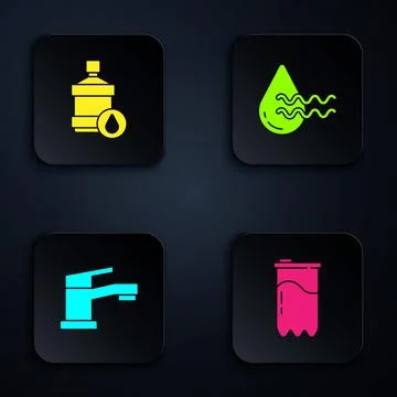Set Water filter cartridge, Big bottle with clean water, tap and Recycle aqua Illustrazione stock