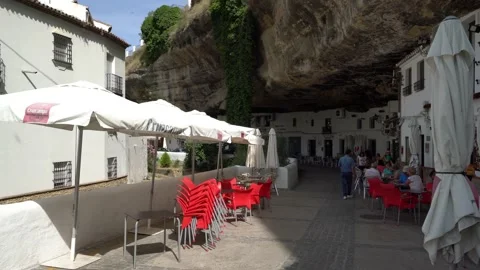 Setenil de las Bodegas, Provice of Cadiz, Andalusia, Spain. Stockbeeldmateriaal 160076971