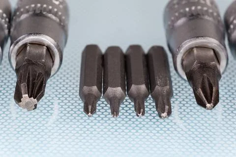 Sets of interchangeable crosspoint bits for screwdriver and mini screwdriver Foto stock