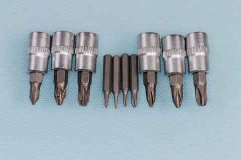 Sets of interchangeable crosspoint bits for screwdriver and mini screwdriver Foto stock