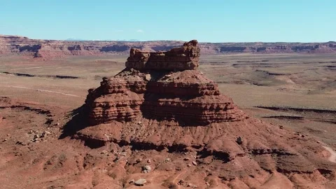 Setting Hen Butte in Valley of the Gods, Utah Stock Footage 309979649