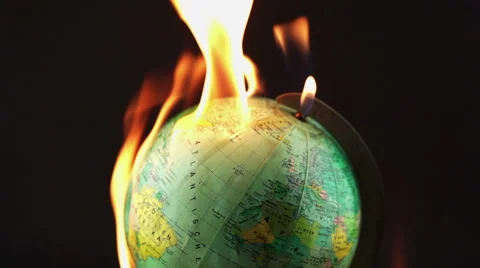 Setting a spinning globe on fire Vidéo 41368532