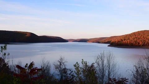 Setting sun Allegheny state forest fall/winter season Stock-Footage 254592895
