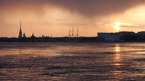 The setting sun over the river Neva in St. Petersburg Stock Footage 49487686
